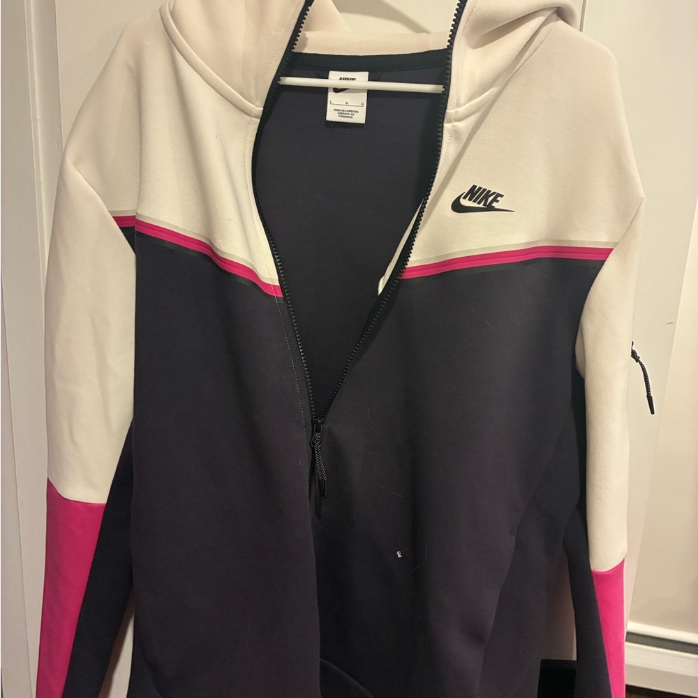 Nike Tech Suit